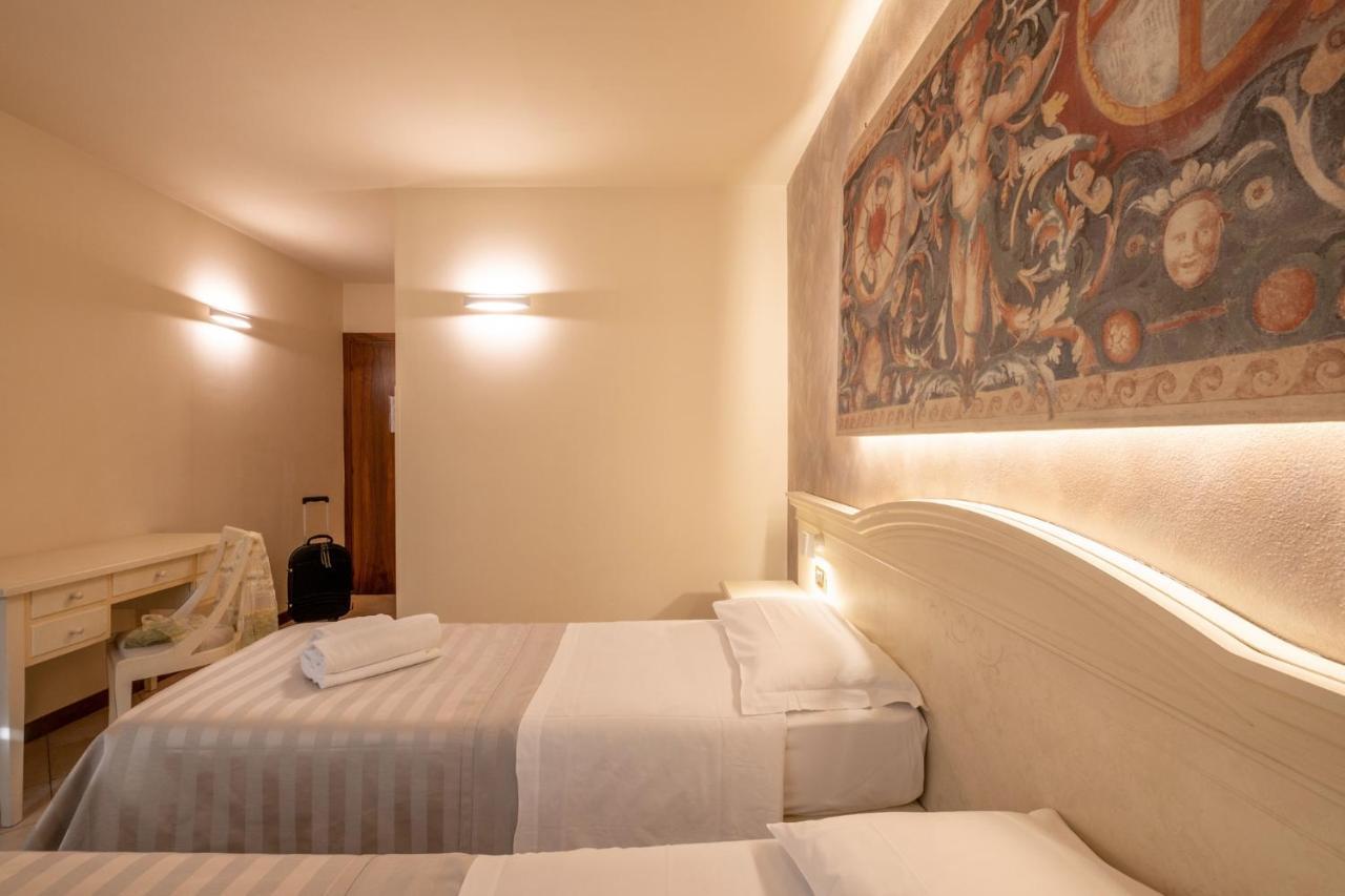 פוזולנגו Hotel San Lorenzo מראה חיצוני תמונה