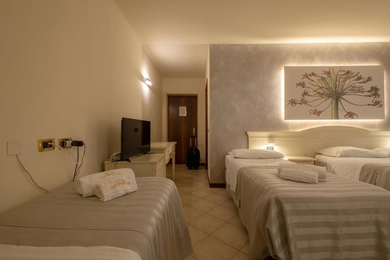 פוזולנגו Hotel San Lorenzo מראה חיצוני תמונה