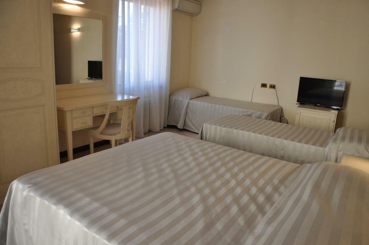 פוזולנגו Hotel San Lorenzo מראה חיצוני תמונה
