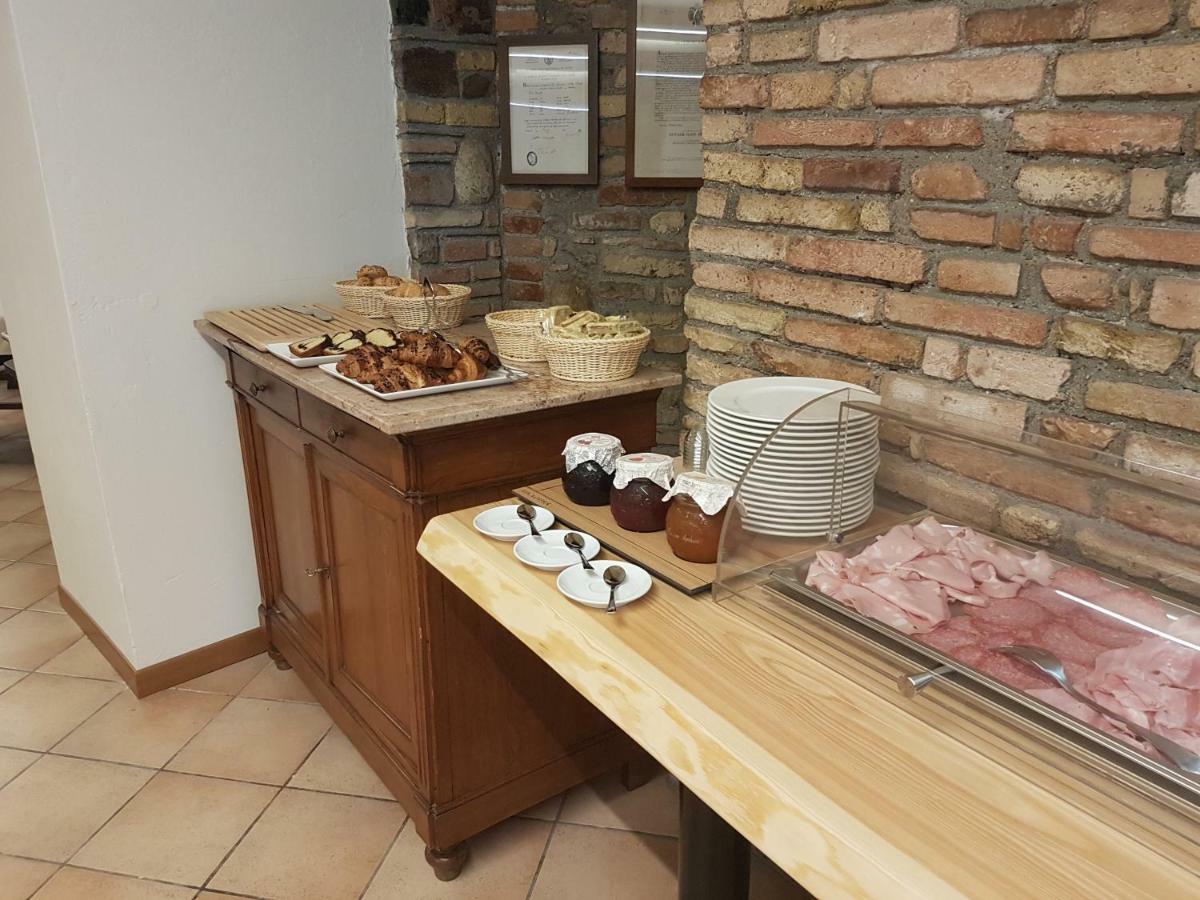 פוזולנגו Hotel San Lorenzo מראה חיצוני תמונה